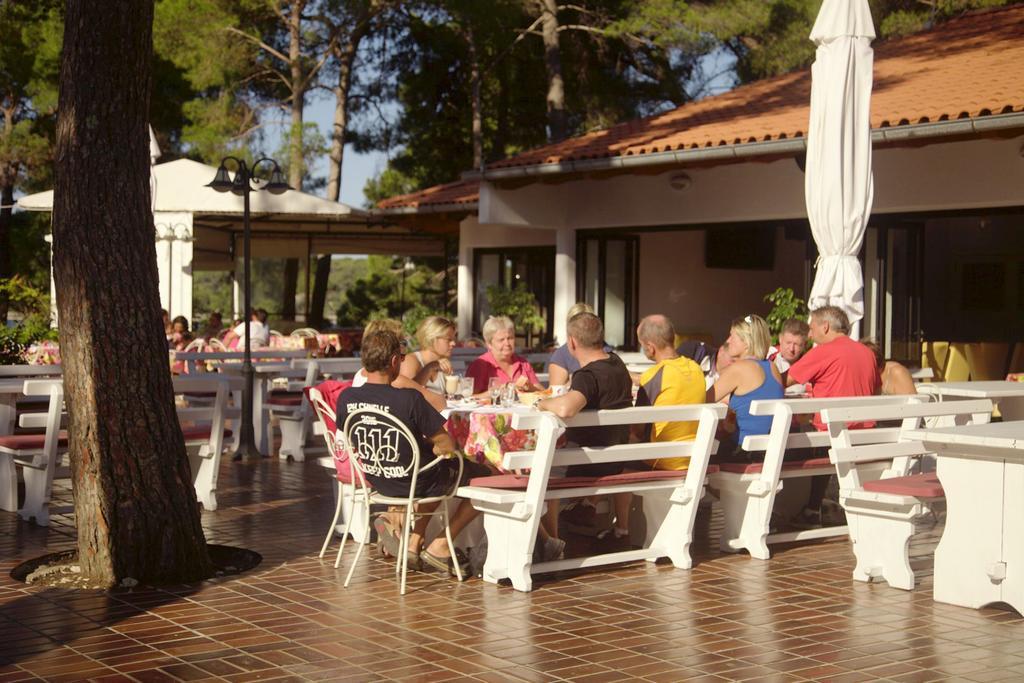 Camping Village Poljana Mali Lošinj Extérieur photo